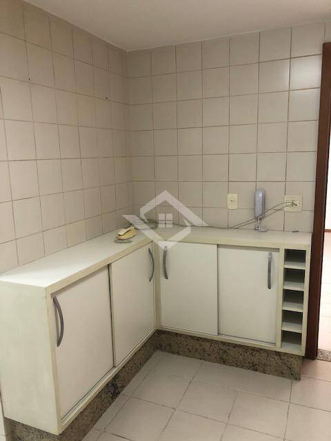 Apartamento à venda com 3 quartos, 130m² - Foto 23