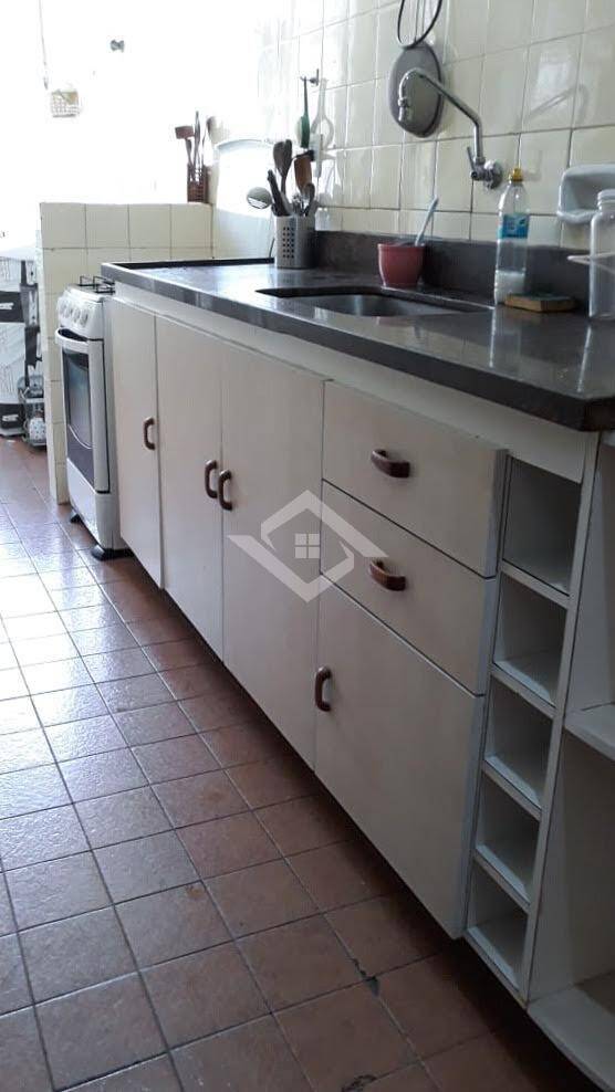 Apartamento à venda com 2 quartos, 80m² - Foto 9