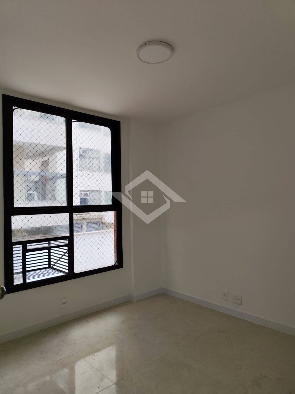 Apartamento à venda com 3 quartos, 70m² - Foto 11