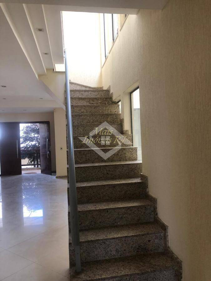 Casa à venda com 3 quartos, 289m² - Foto 2