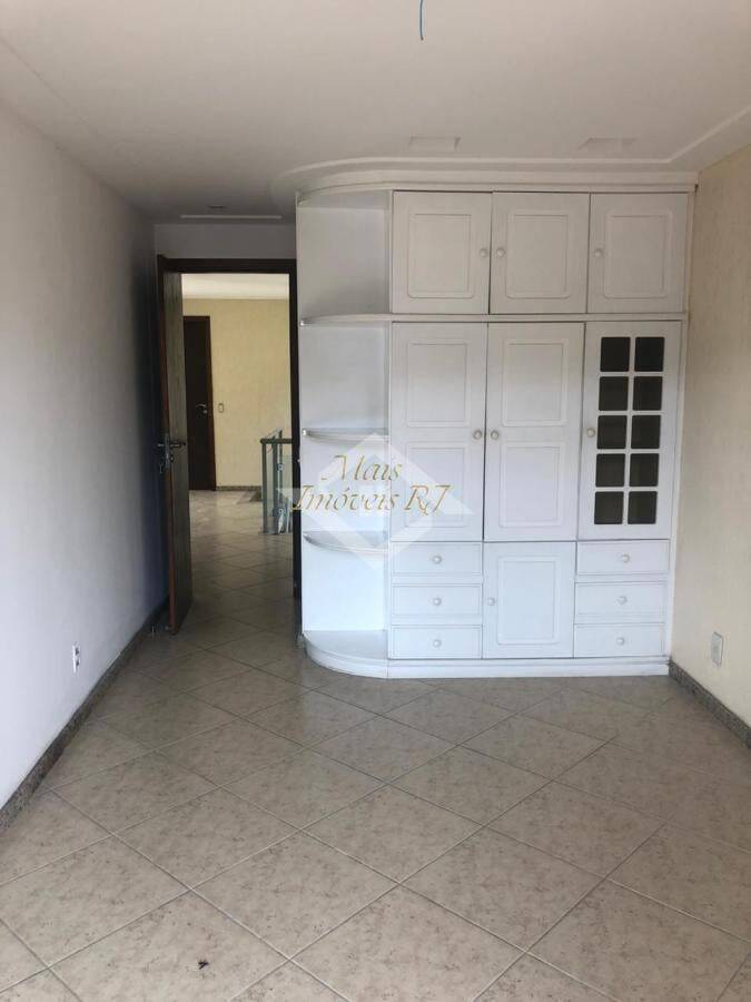 Casa à venda com 3 quartos, 289m² - Foto 24