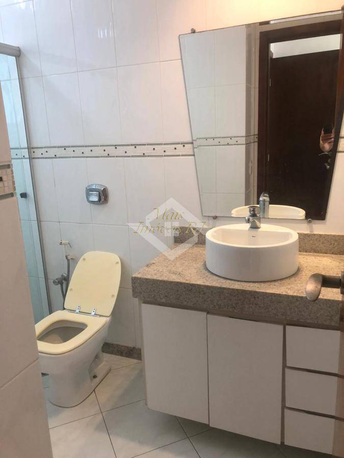 Casa à venda com 3 quartos, 289m² - Foto 28