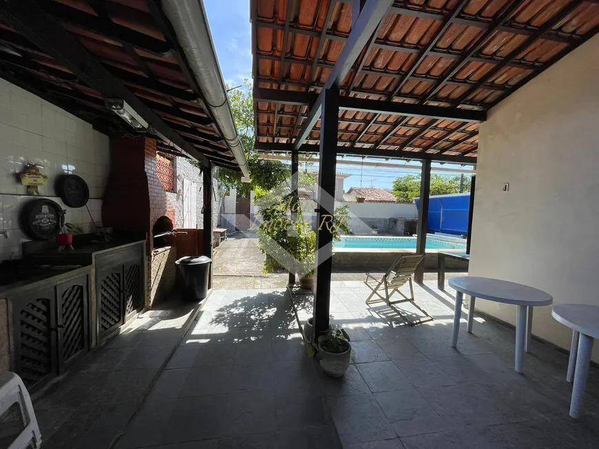 Casa à venda com 3 quartos, 450m² - Foto 3