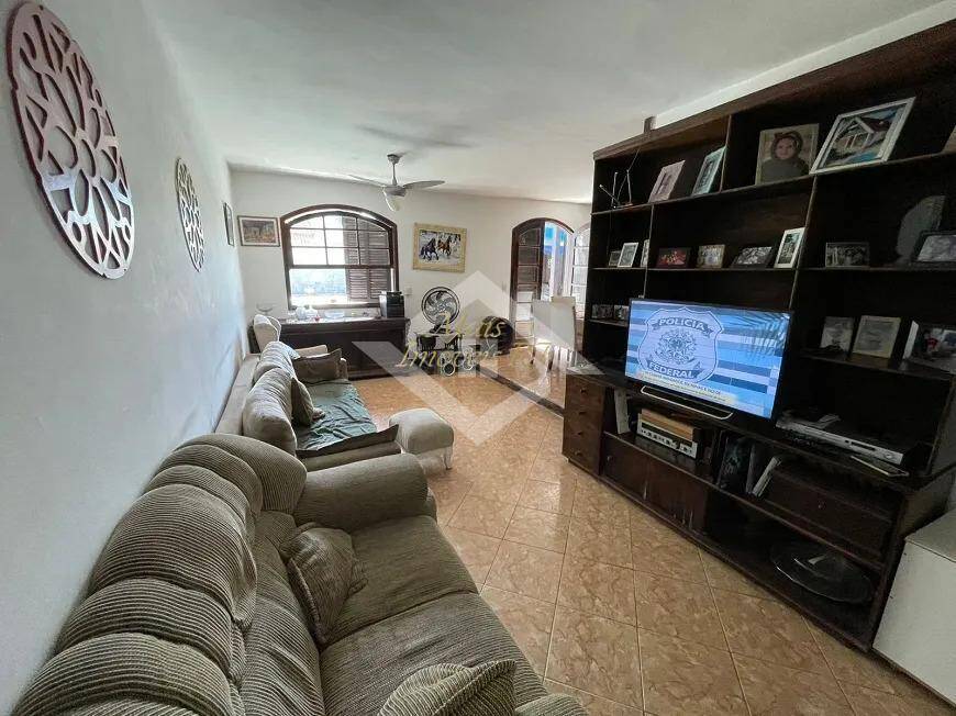 Casa à venda com 3 quartos, 450m² - Foto 15