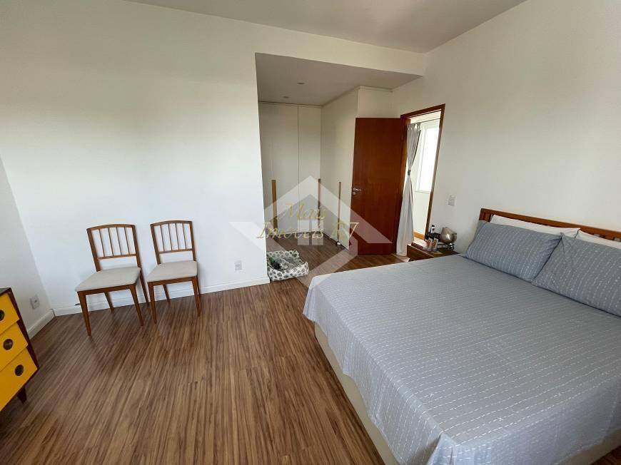 Casa à venda com 3 quartos, 200m² - Foto 17