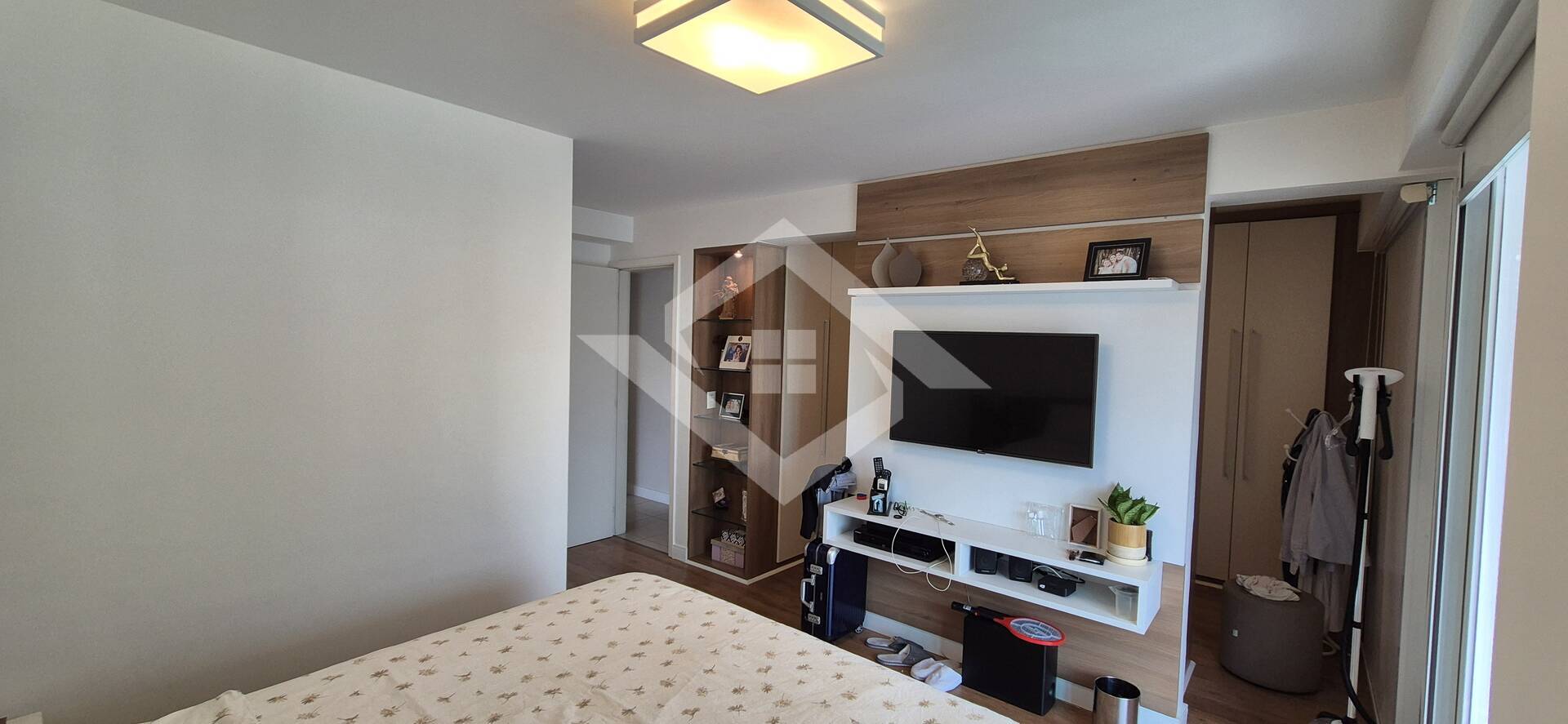 Apartamento à venda com 3 quartos, 227m² - Foto 7