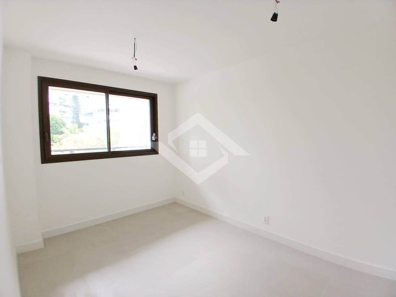 Apartamento à venda com 2 quartos, 77m² - Foto 38