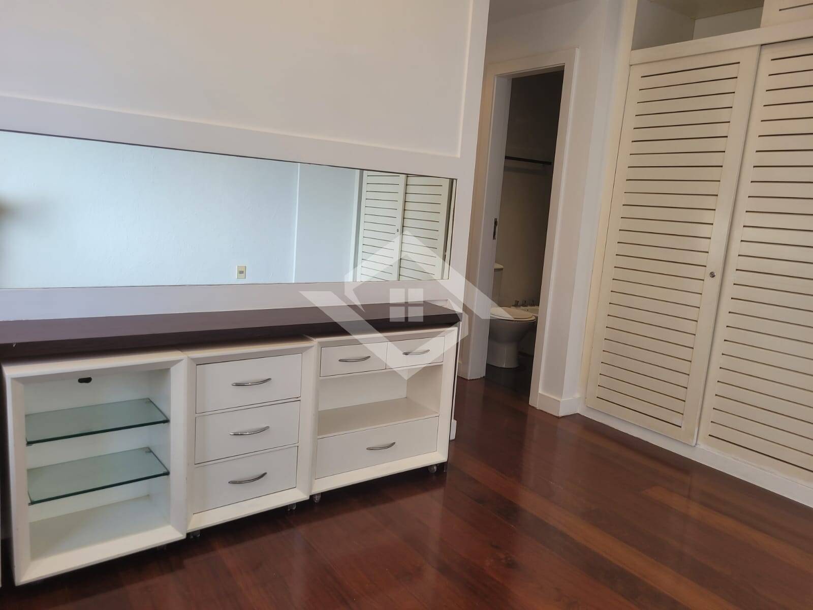 Apartamento para alugar com 4 quartos, 168m² - Foto 25