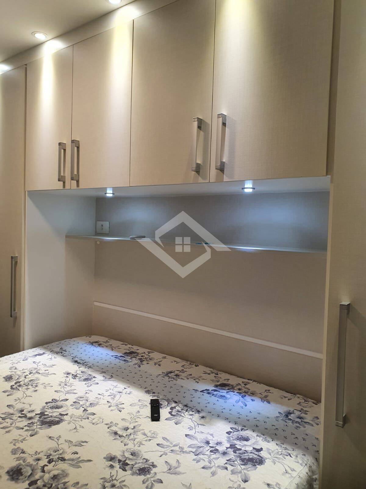 Apartamento à venda com 2 quartos, 70m² - Foto 15