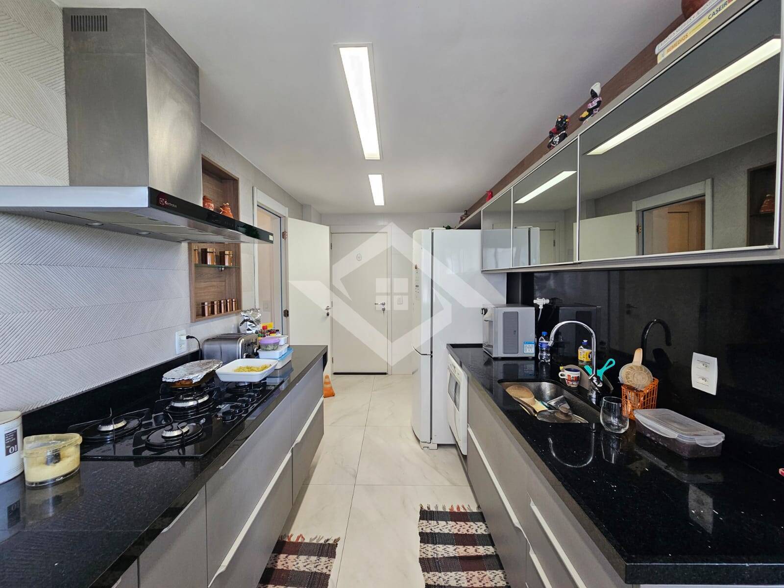 Apartamento à venda com 5 quartos, 166m² - Foto 37