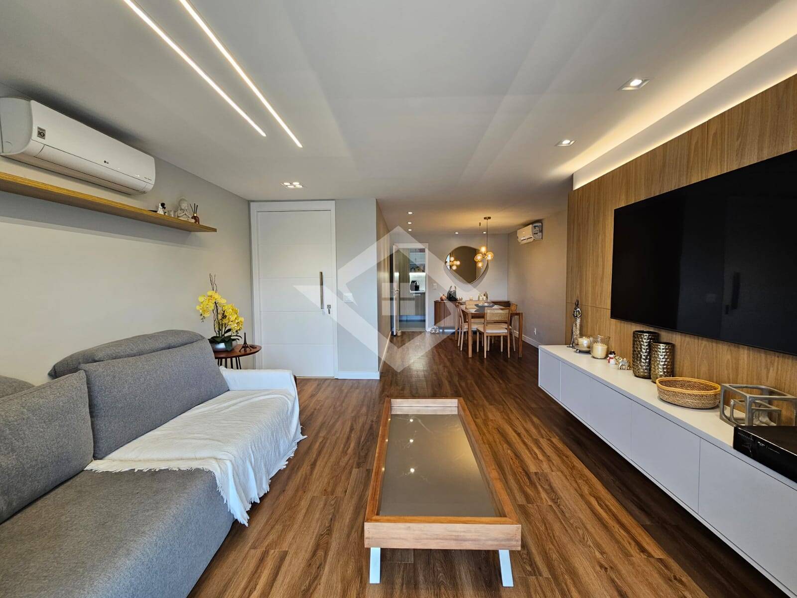 Apartamento à venda com 4 quartos, 142m² - Foto 7