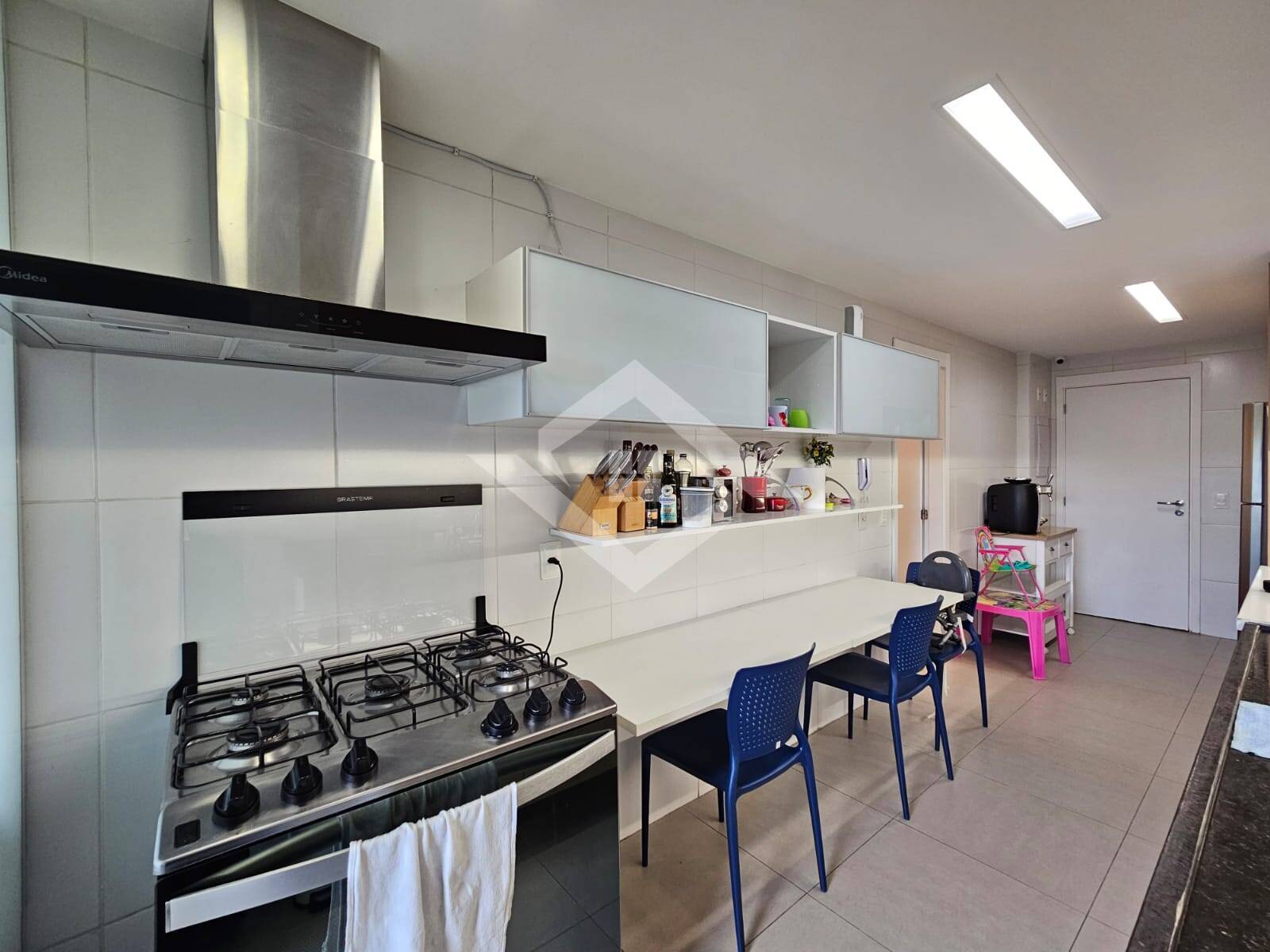 Apartamento à venda com 4 quartos, 142m² - Foto 17