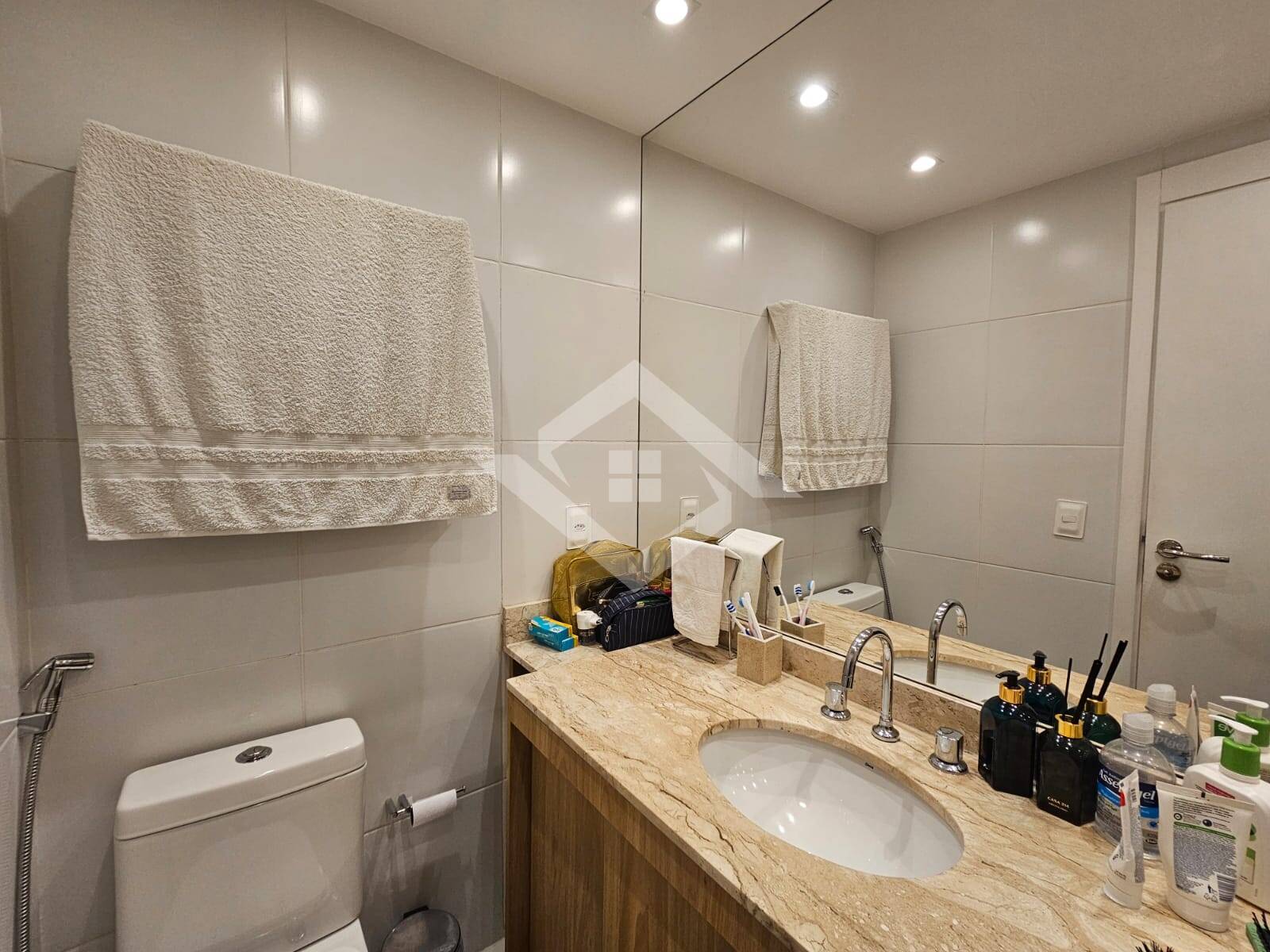 Apartamento à venda com 4 quartos, 142m² - Foto 30