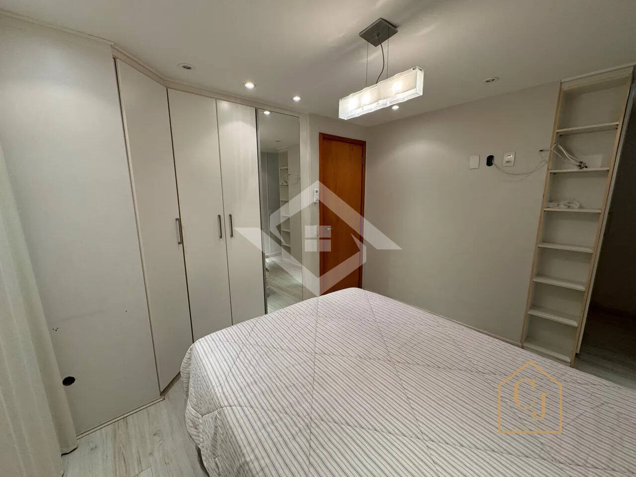 Apartamento à venda com 3 quartos, 105m² - Foto 10