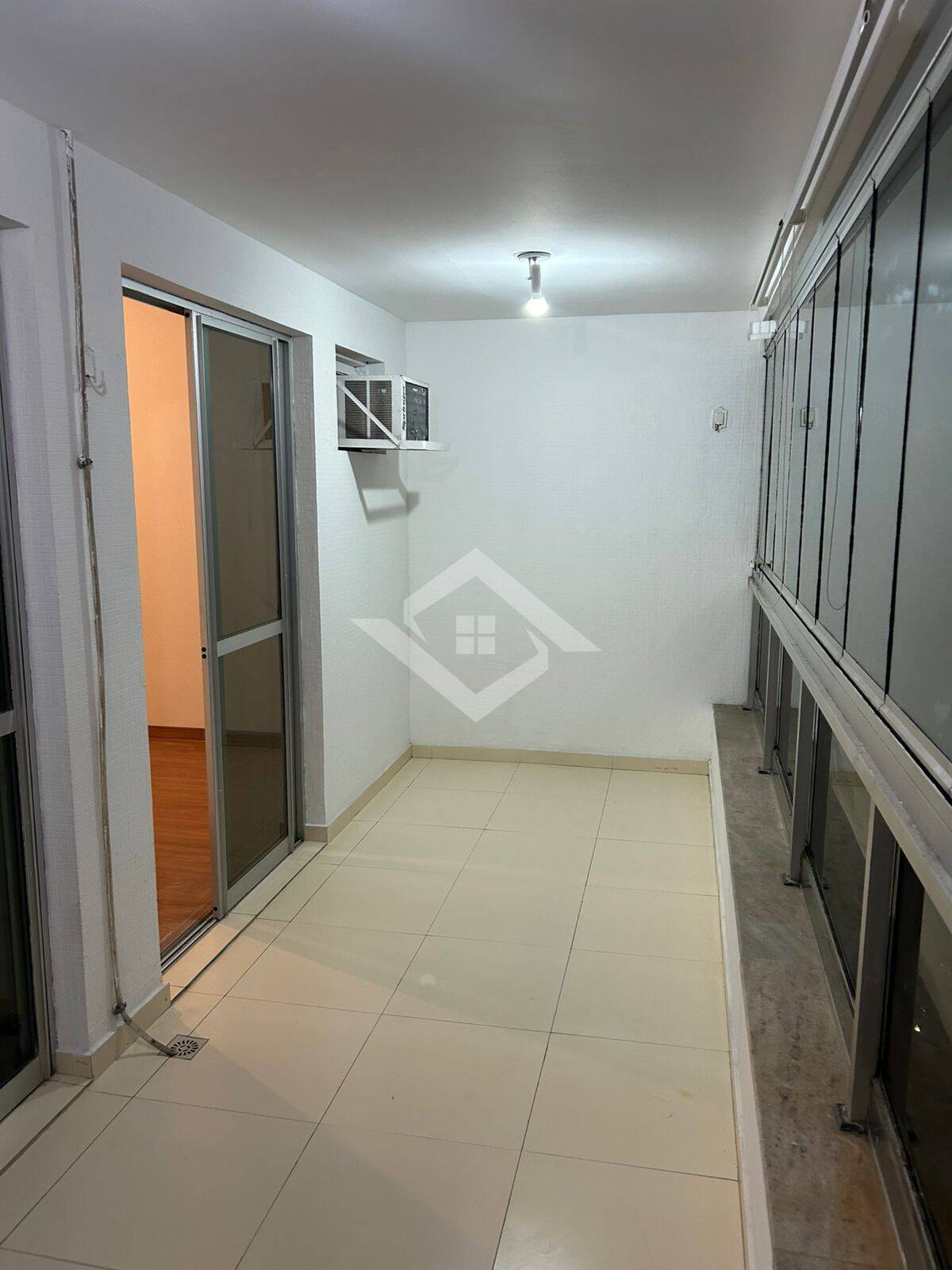 Apartamento para alugar com 1 quarto, 47m² - Foto 26