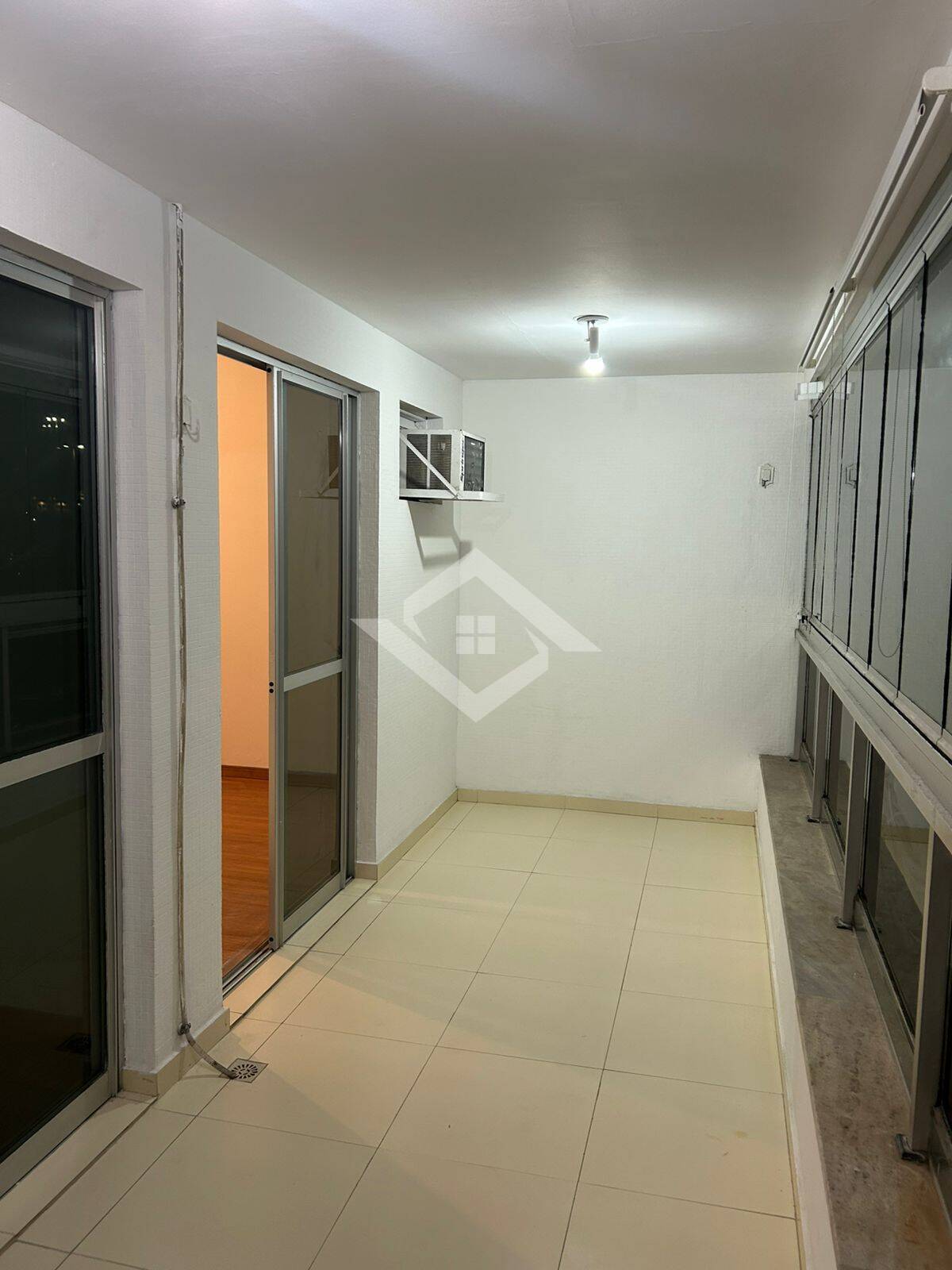 Apartamento para alugar com 1 quarto, 47m² - Foto 30