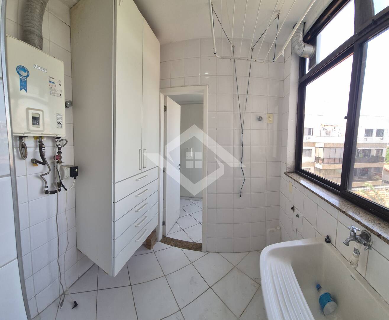 Cobertura à venda com 3 quartos, 207m² - Foto 11