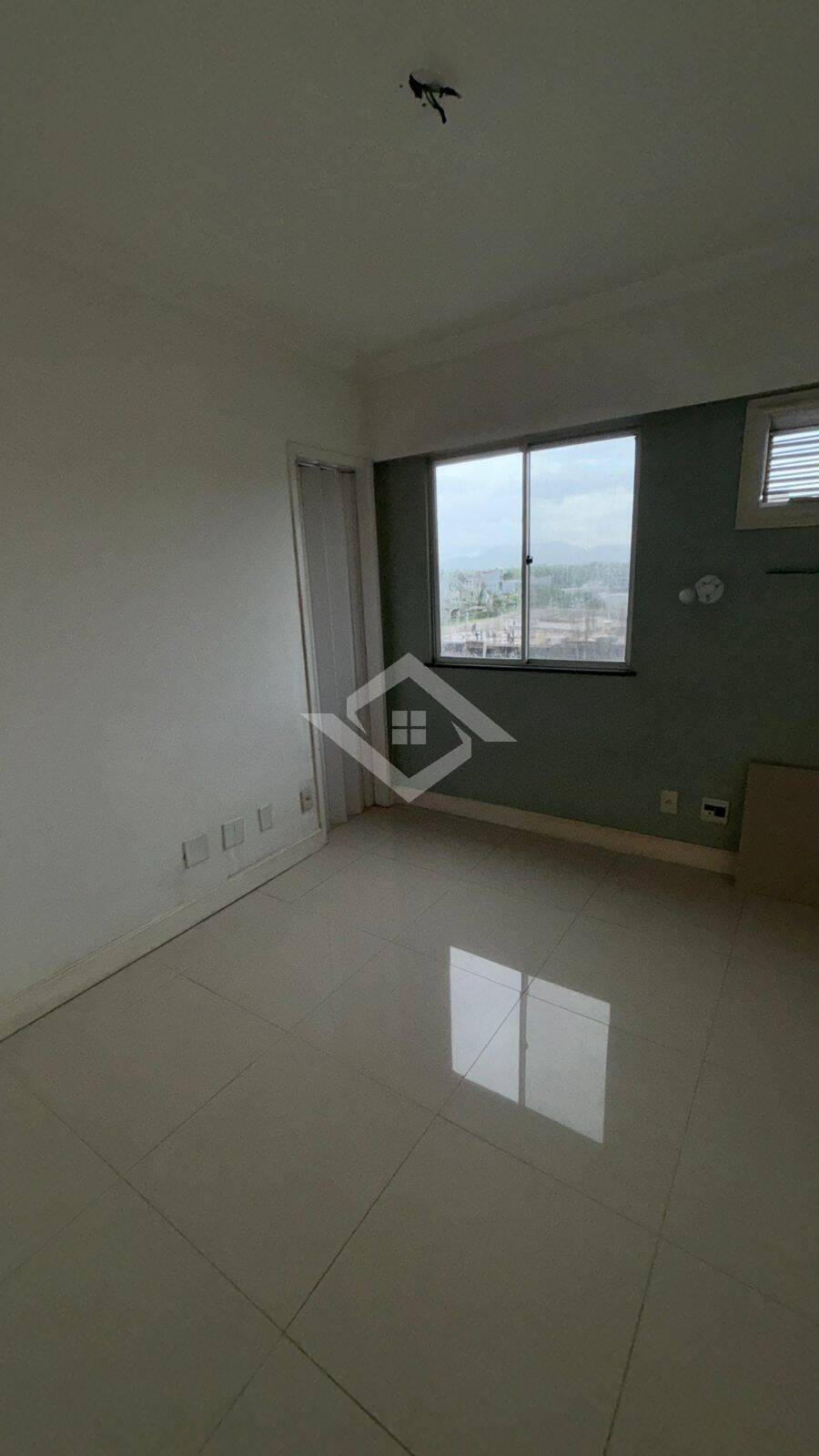 Apartamento à venda com 2 quartos, 61m² - Foto 14