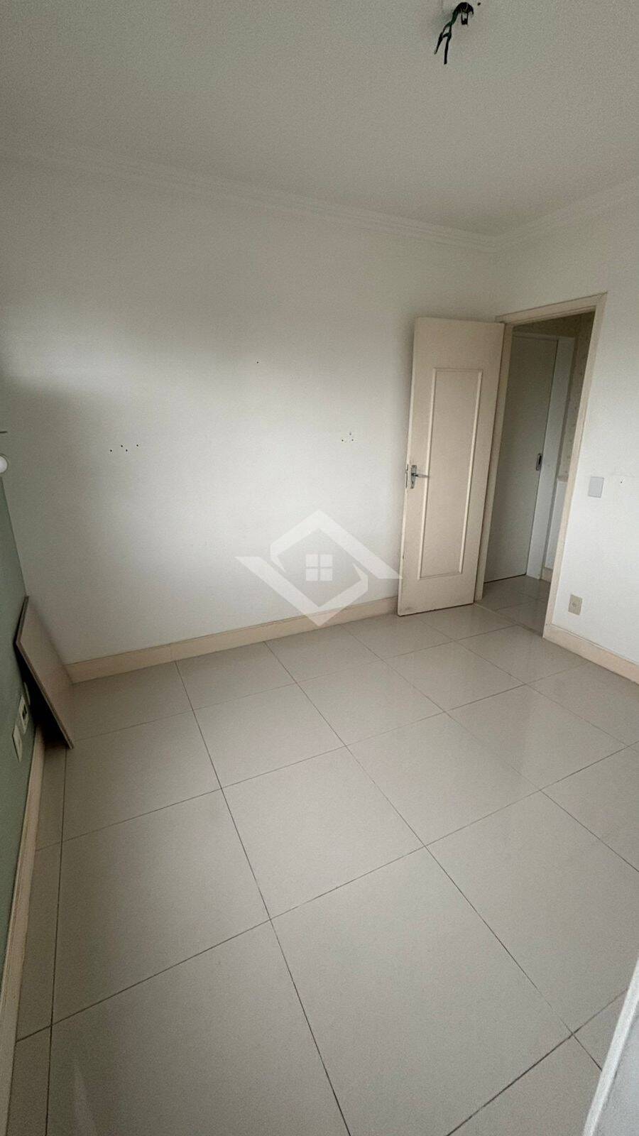 Apartamento à venda com 2 quartos, 61m² - Foto 19