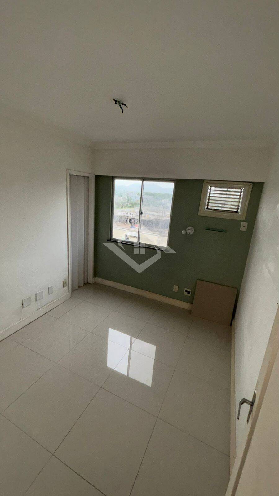 Apartamento à venda com 2 quartos, 61m² - Foto 17