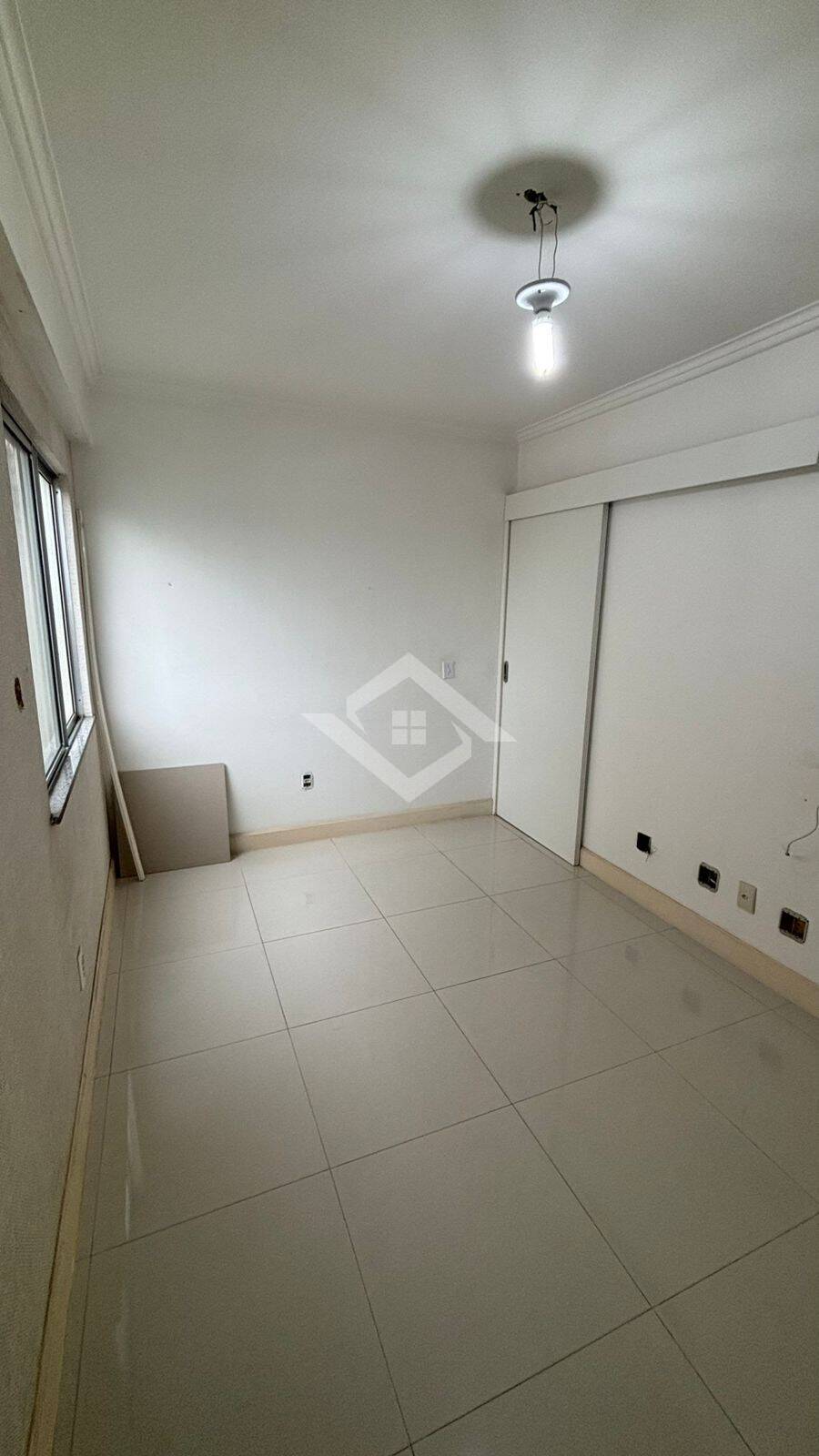 Apartamento à venda com 2 quartos, 61m² - Foto 22