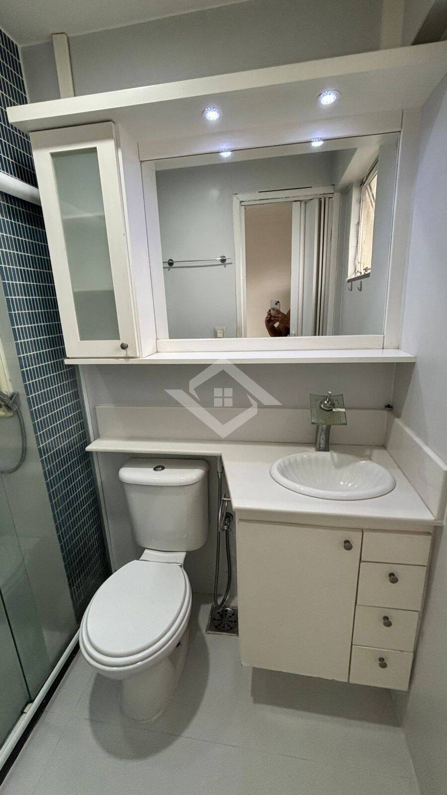 Apartamento à venda com 2 quartos, 61m² - Foto 21