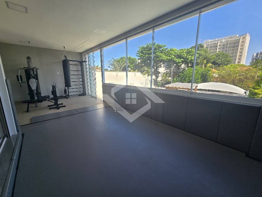 Casa à venda com 5 quartos, 300m² - Foto 40