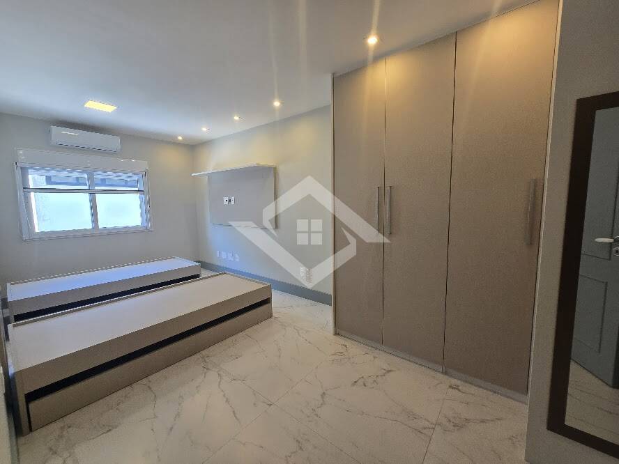 Casa à venda com 5 quartos, 300m² - Foto 51