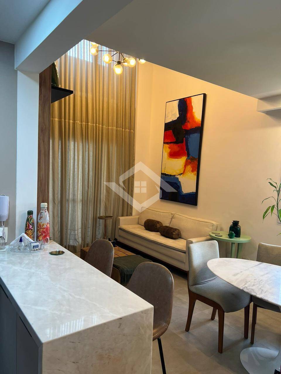 Apartamento à venda com 2 quartos, 105m² - Foto 4