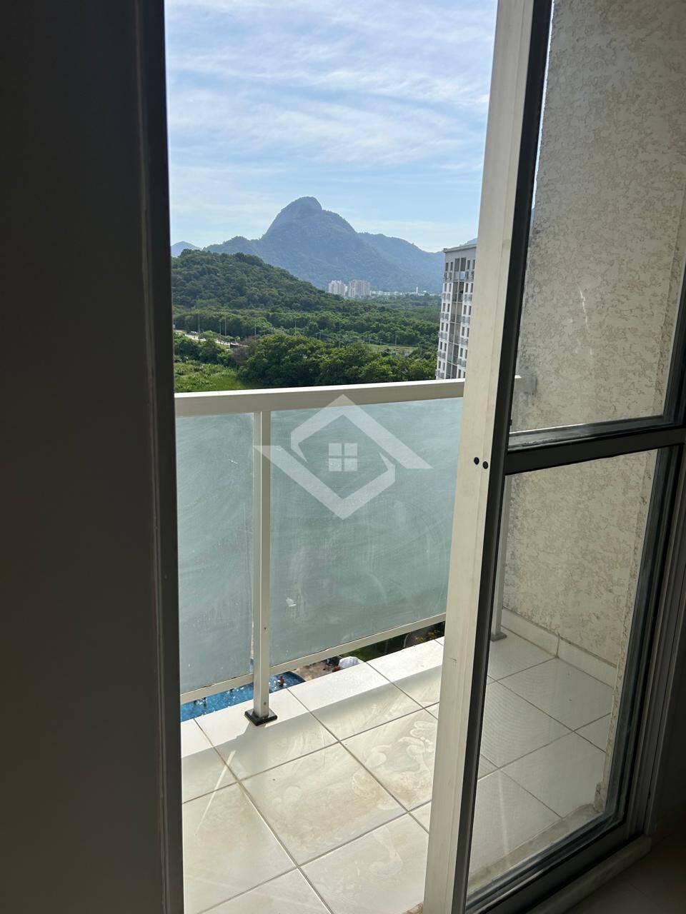 Apartamento à venda com 2 quartos, 51m² - Foto 3