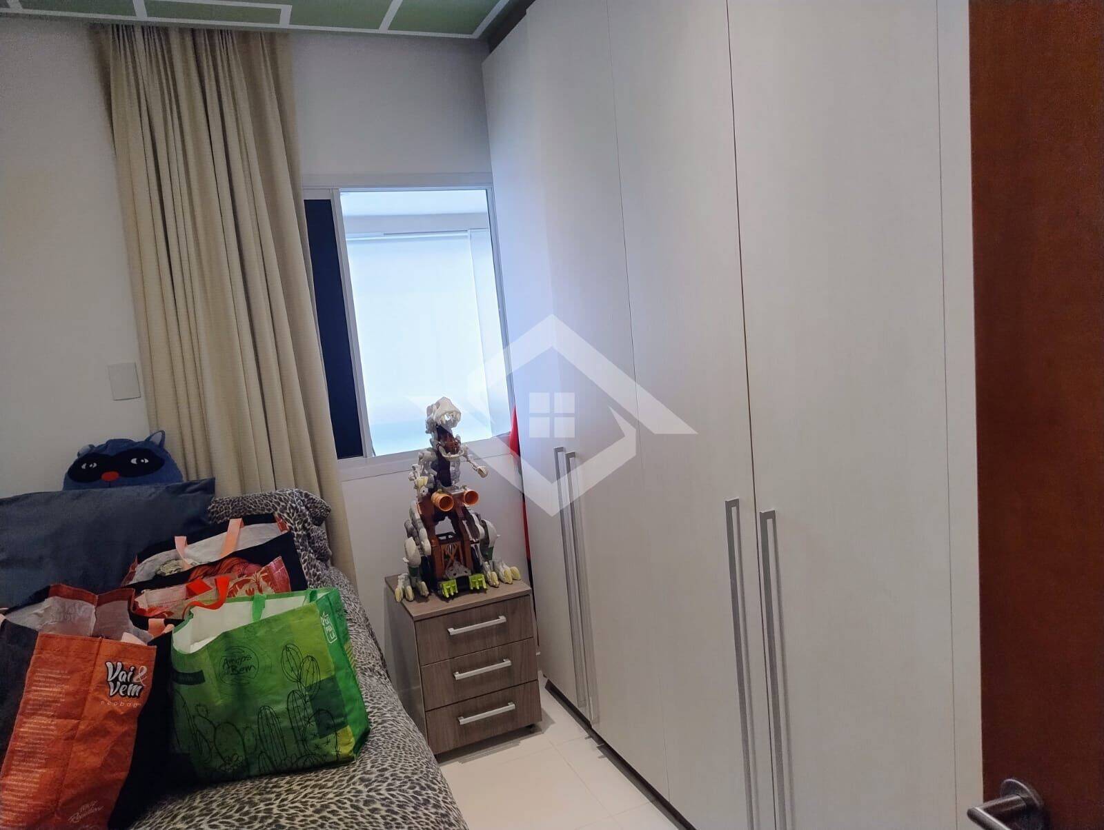 Apartamento à venda com 3 quartos, 90m² - Foto 17