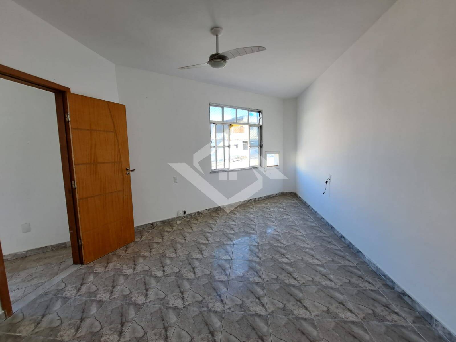 Casa para alugar com 2 quartos, 70m² - Foto 4