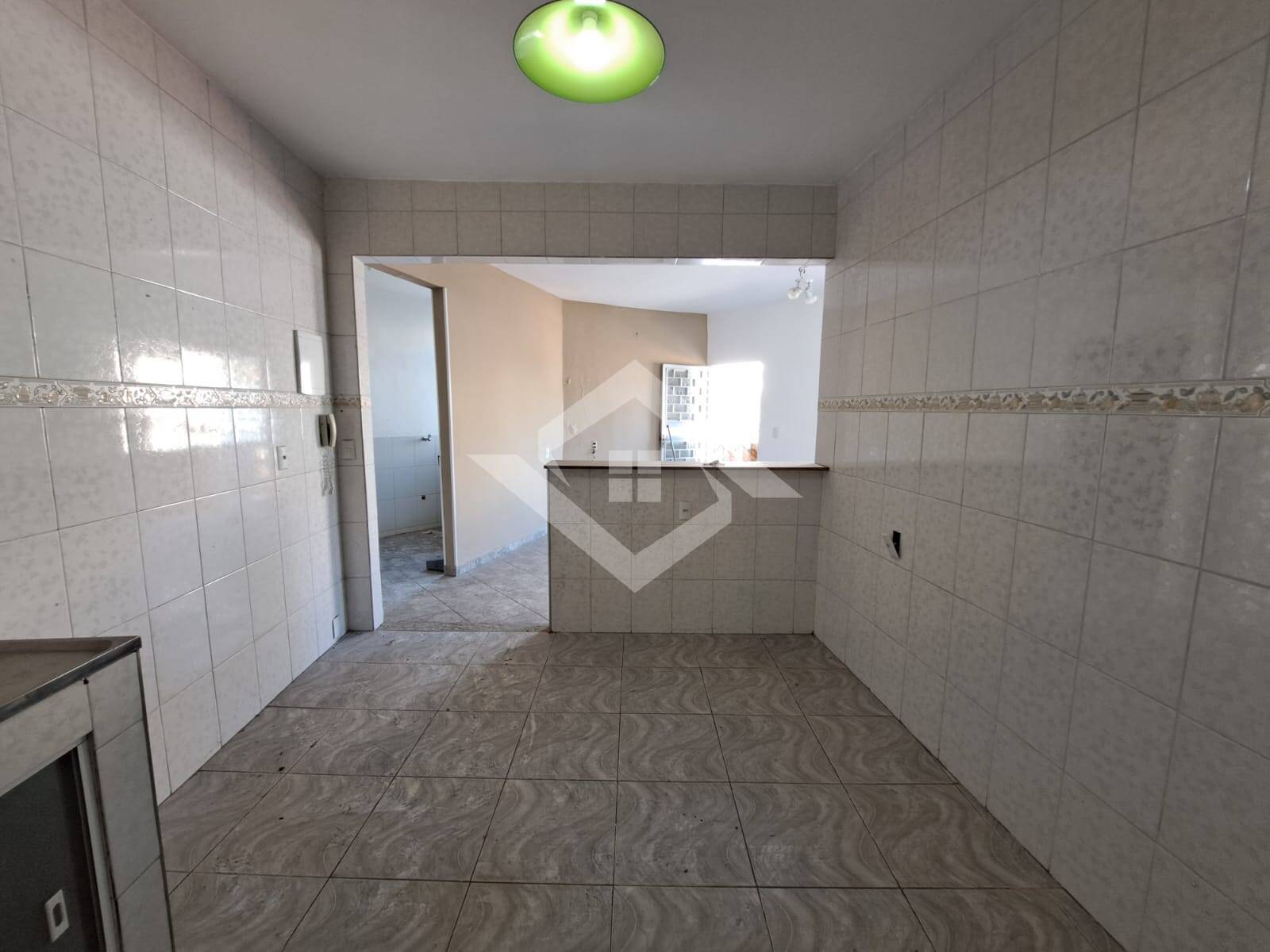 Casa para alugar com 2 quartos, 70m² - Foto 12