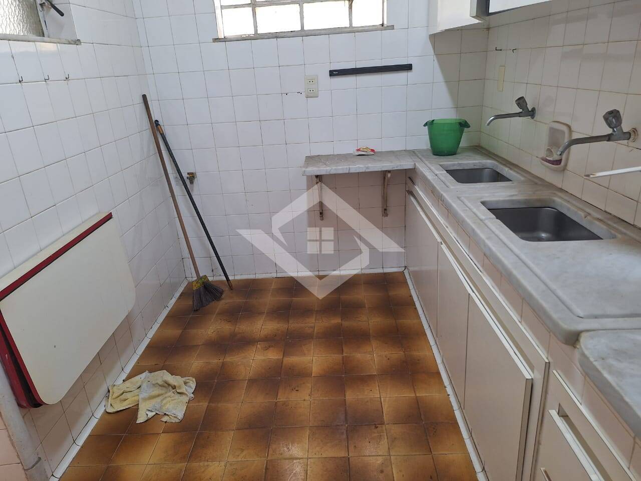 Casa à venda com 3 quartos, 178m² - Foto 10