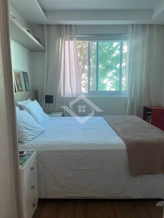 Apartamento à venda com 3 quartos, 154m² - Foto 10