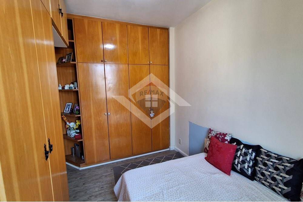 Apartamento para alugar com 2 quartos, 68m² - Foto 13