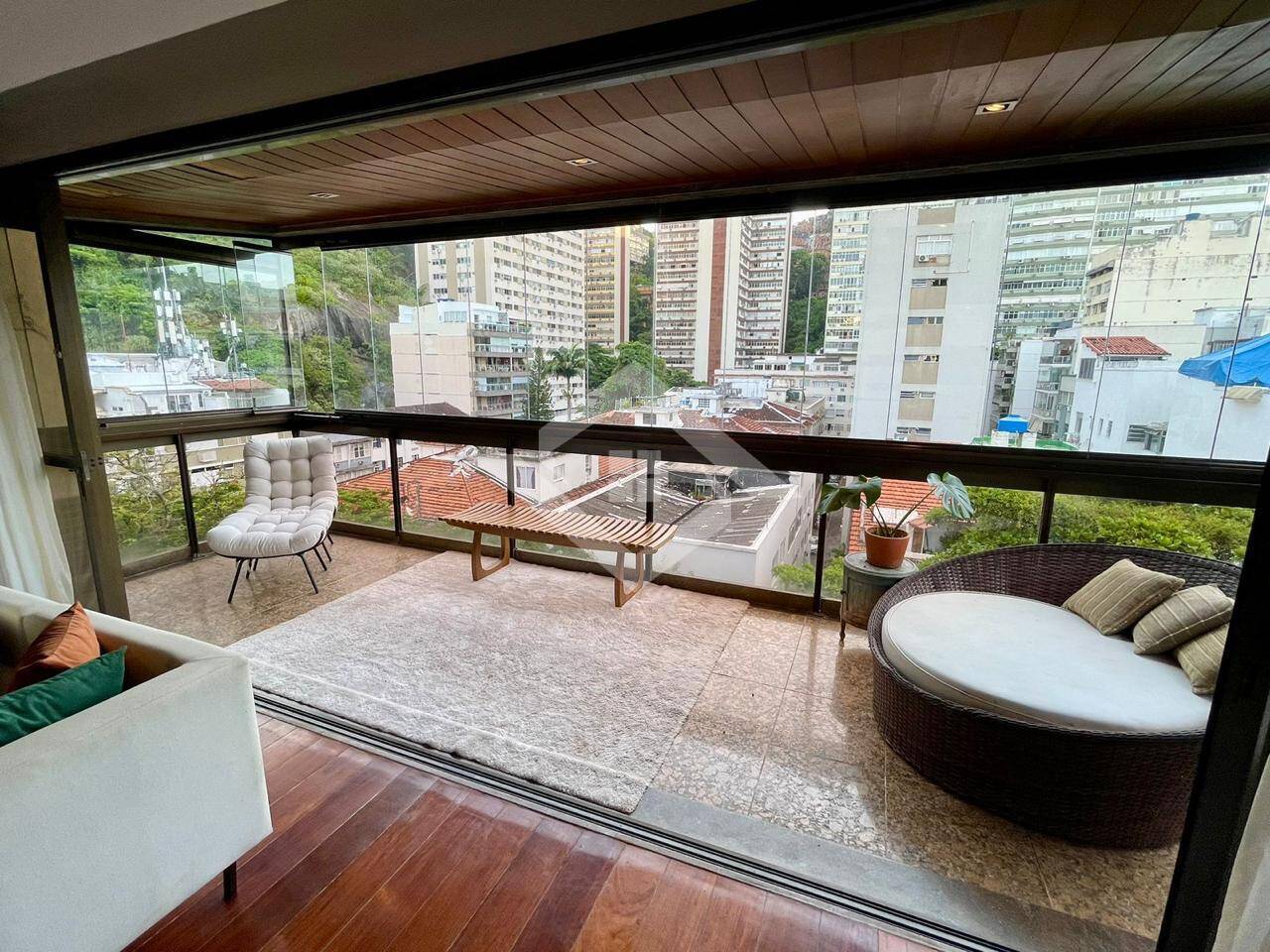 Apartamento para alugar com 5 quartos, 533m² - Foto 29