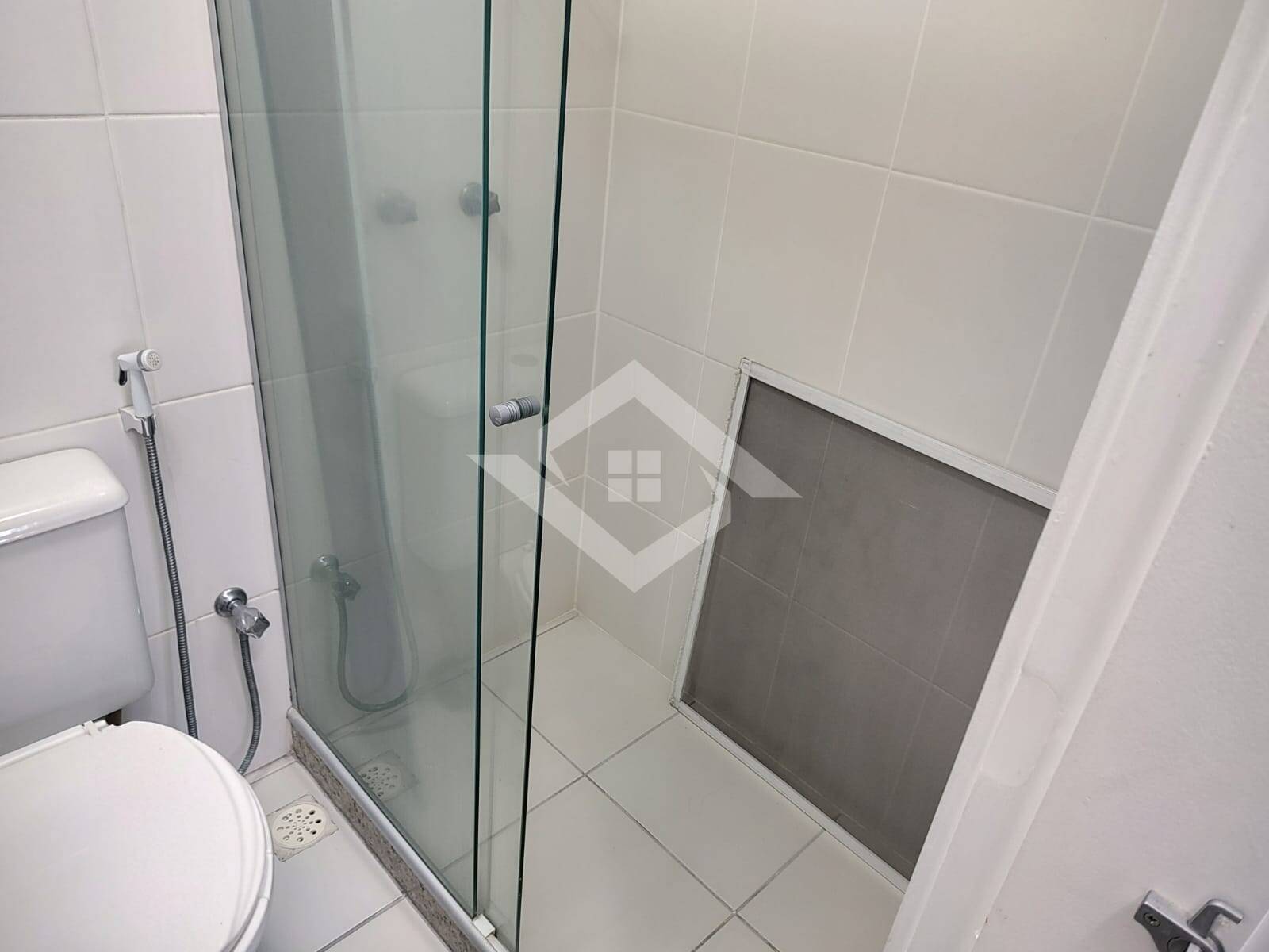 Apartamento para alugar com 2 quartos, 67m² - Foto 18