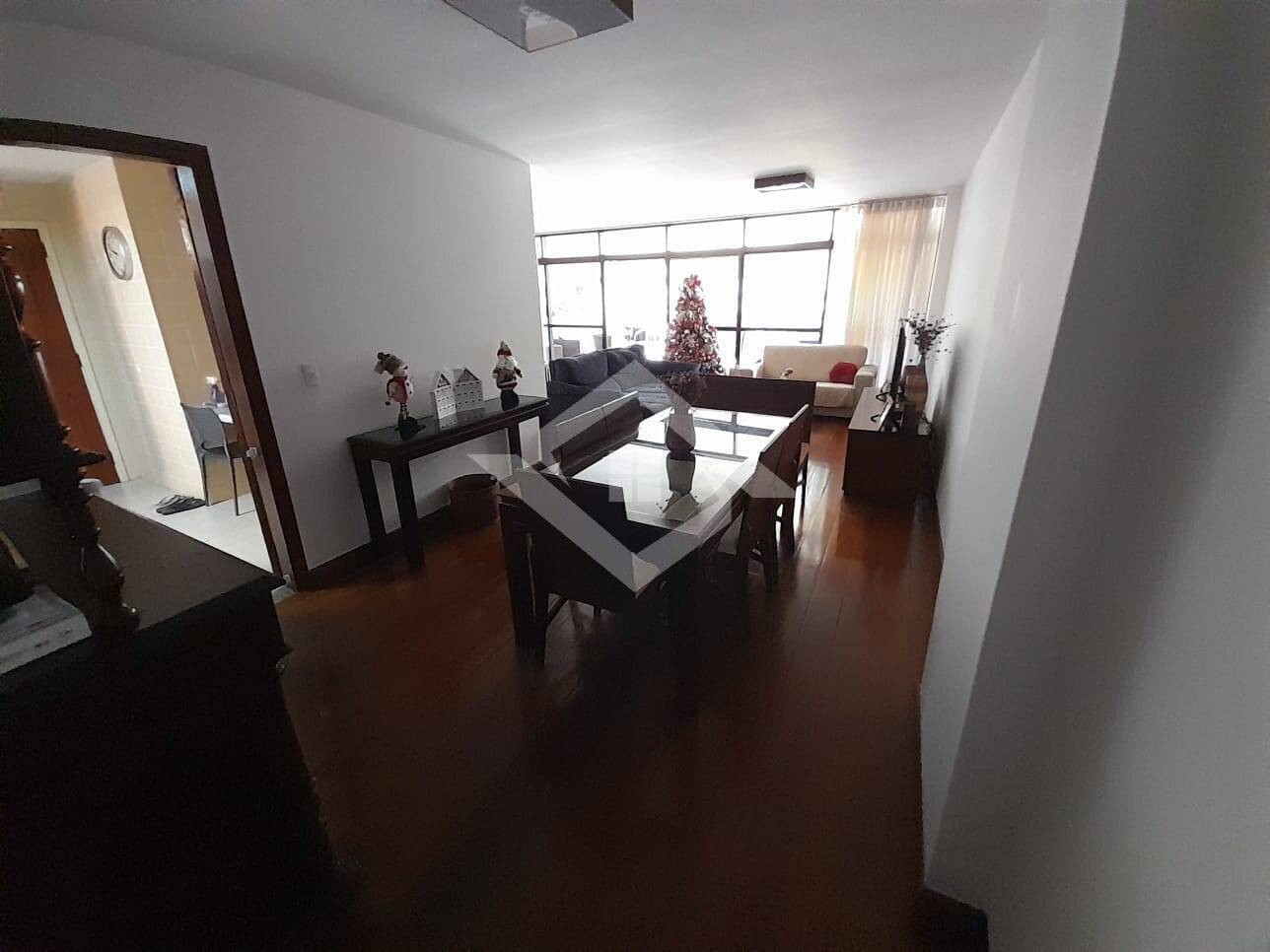 Apartamento à venda com 3 quartos, 180m² - Foto 8