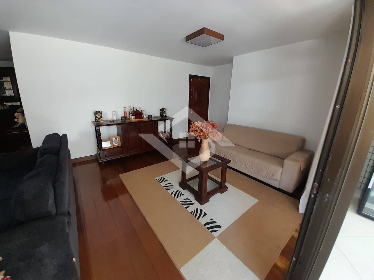 Apartamento à venda com 3 quartos, 180m² - Foto 10