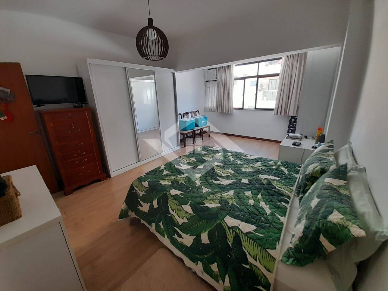 Apartamento à venda com 3 quartos, 180m² - Foto 11