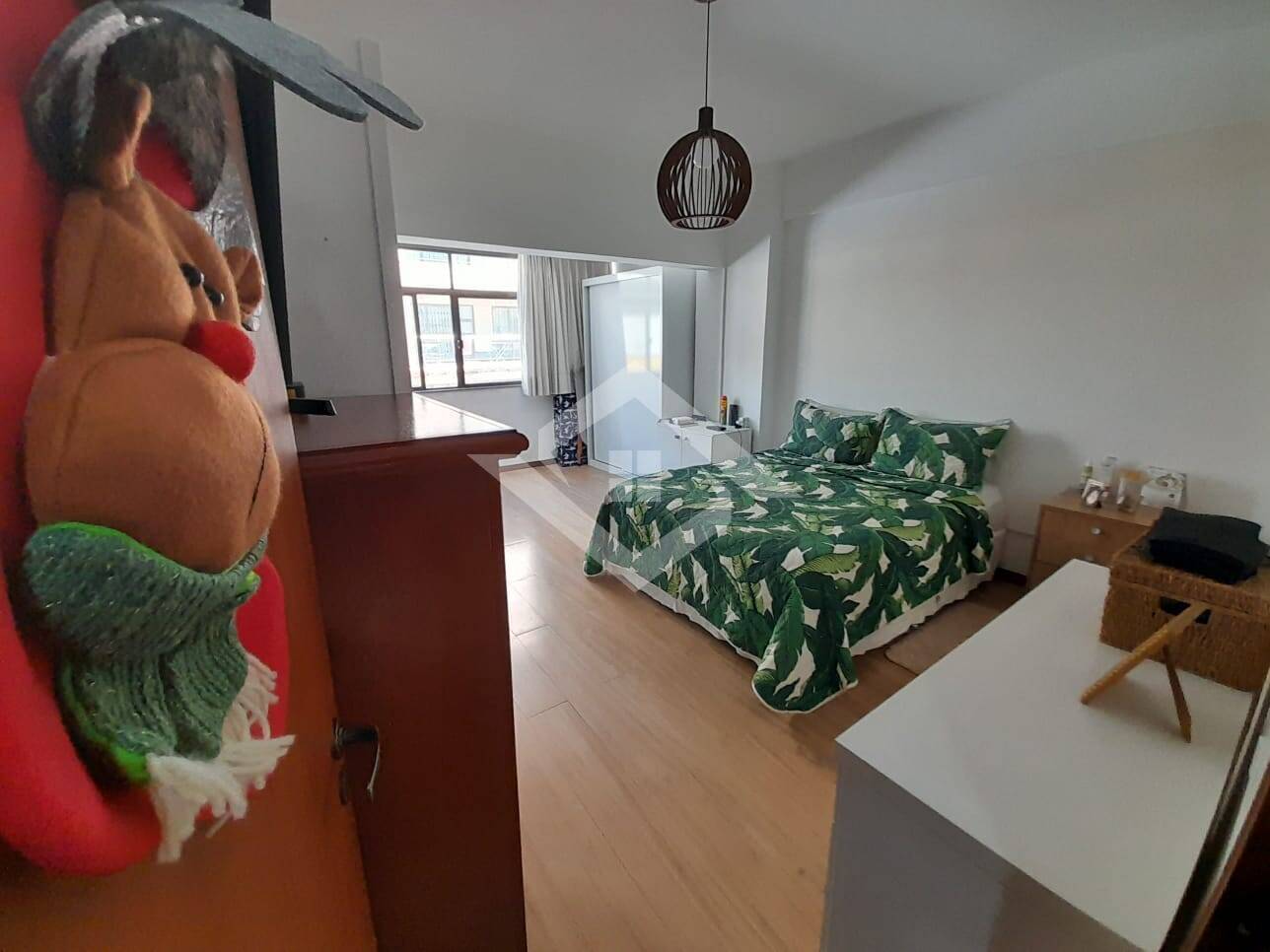 Apartamento à venda com 3 quartos, 180m² - Foto 13