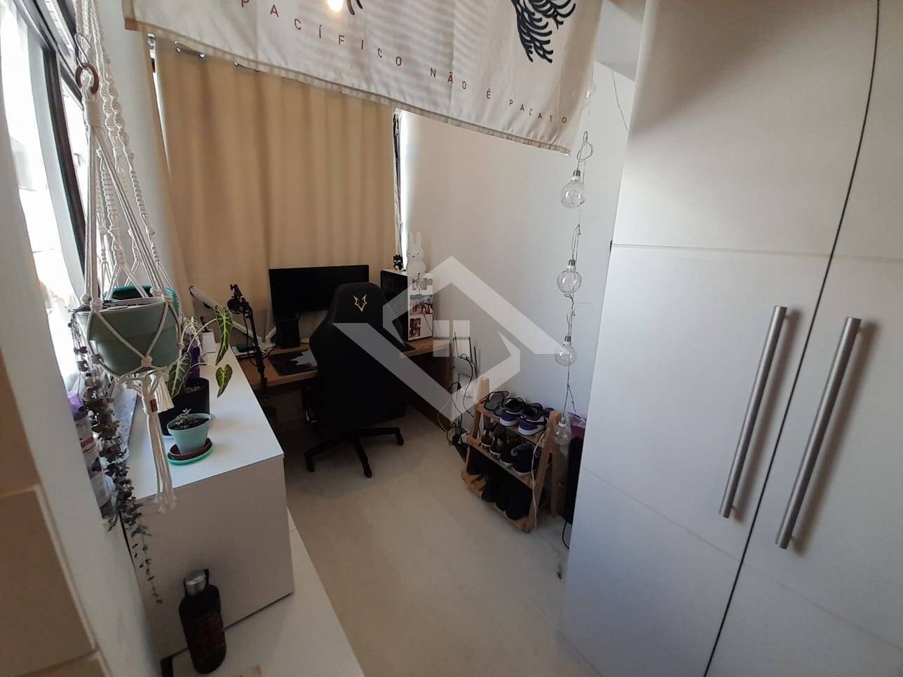 Apartamento à venda com 3 quartos, 180m² - Foto 15