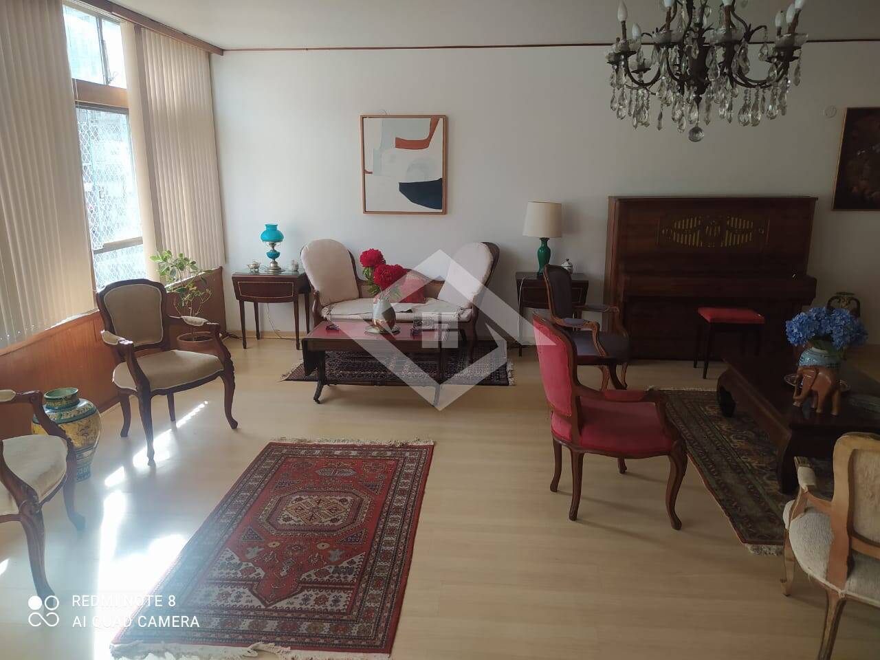 Apartamento à venda com 4 quartos, 242m² - Foto 1