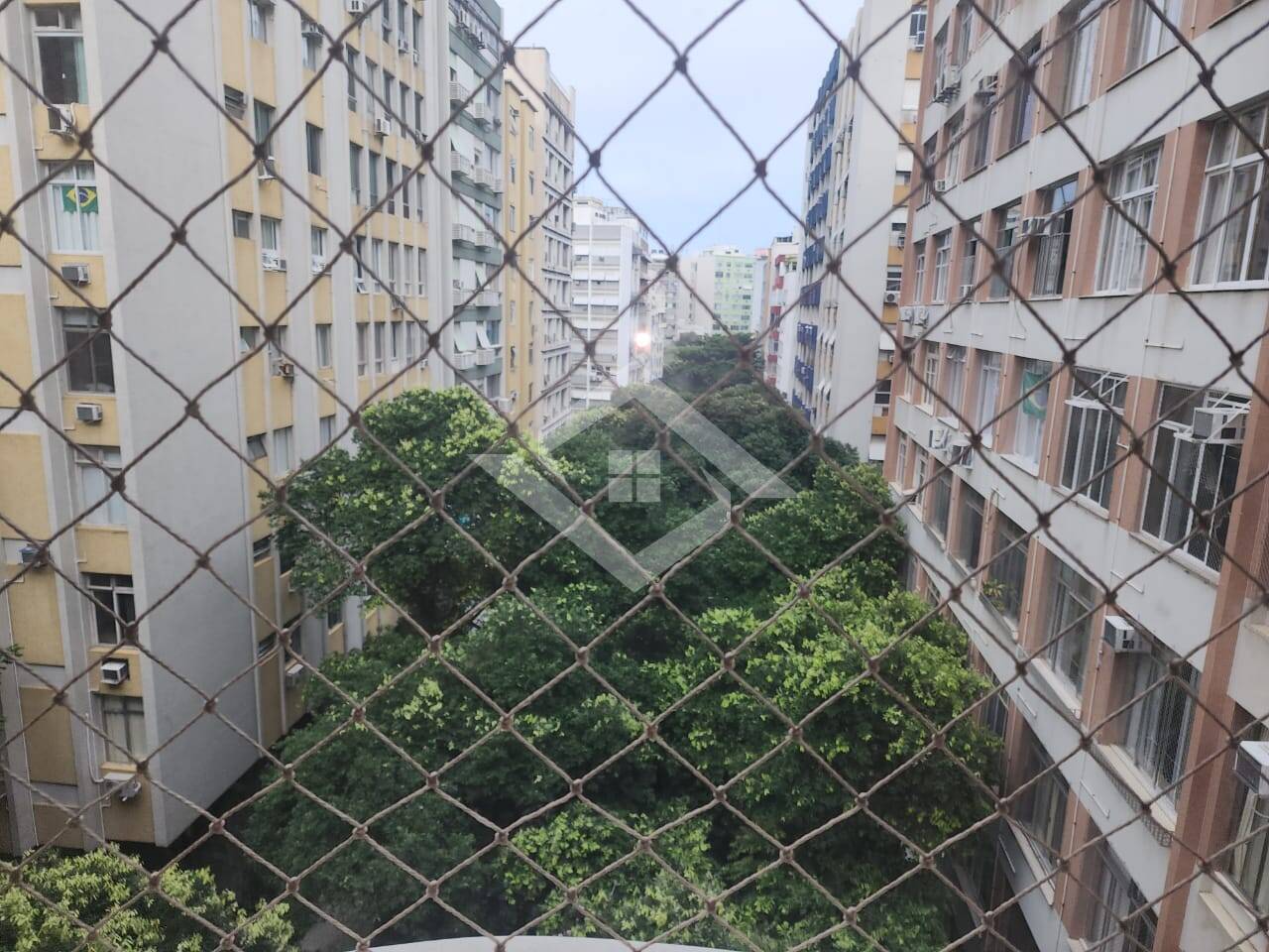 Apartamento à venda com 3 quartos, 87m² - Foto 1