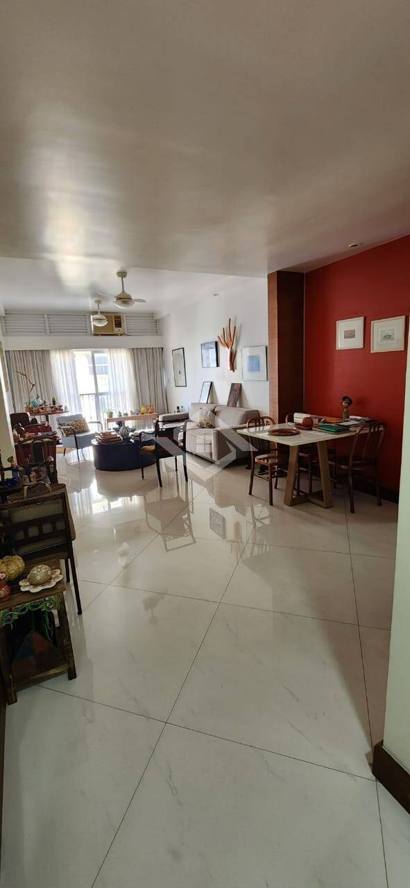 Apartamento à venda com 3 quartos, 114m² - Foto 2