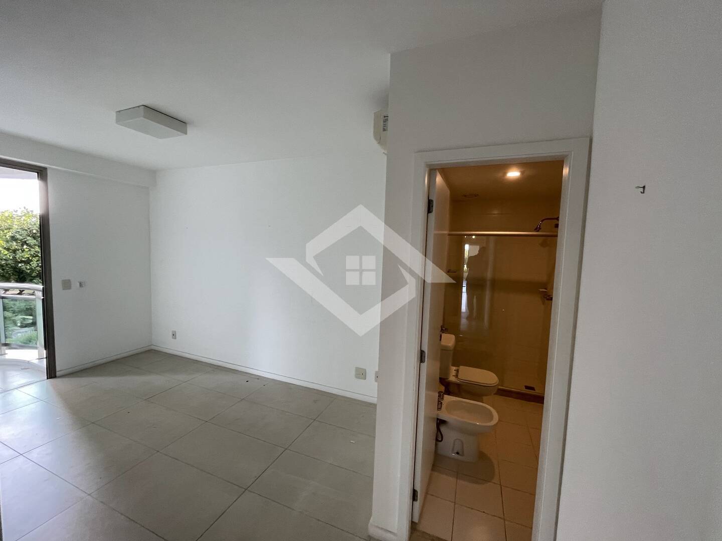 Apartamento à venda com 4 quartos, 275m² - Foto 6