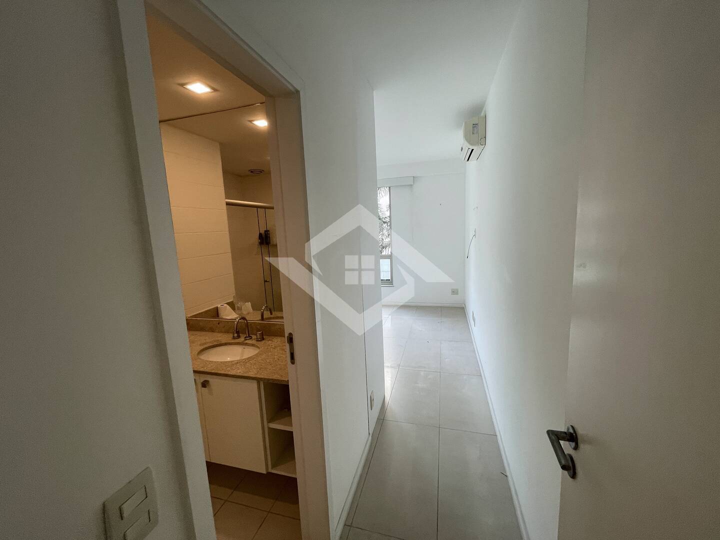 Apartamento à venda com 4 quartos, 275m² - Foto 10