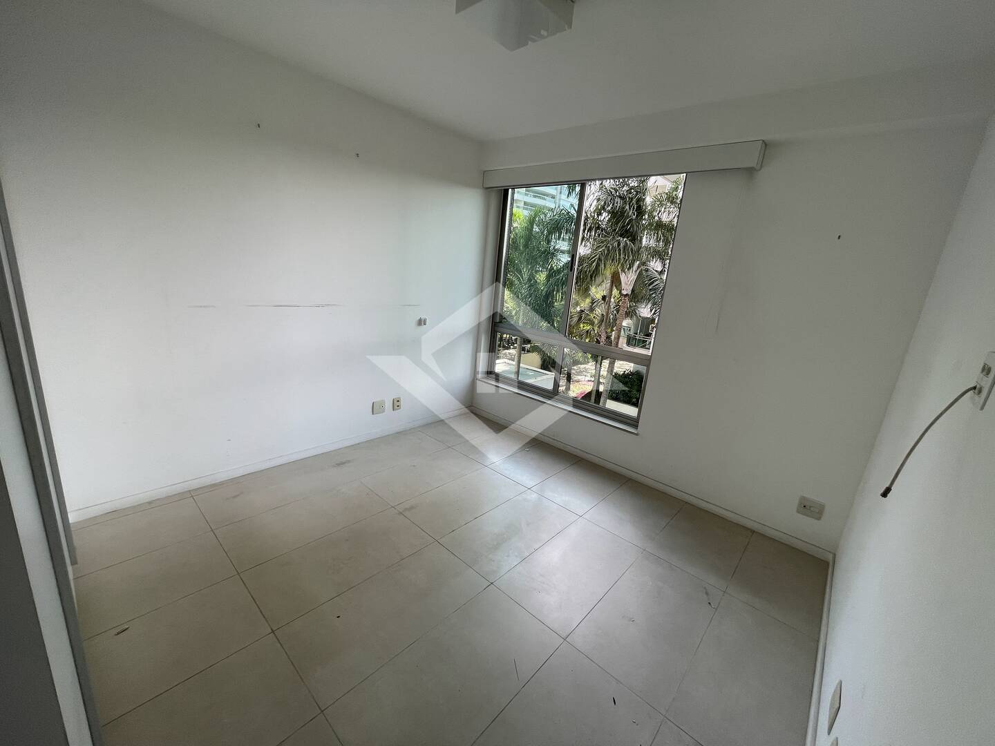 Apartamento à venda com 4 quartos, 275m² - Foto 11