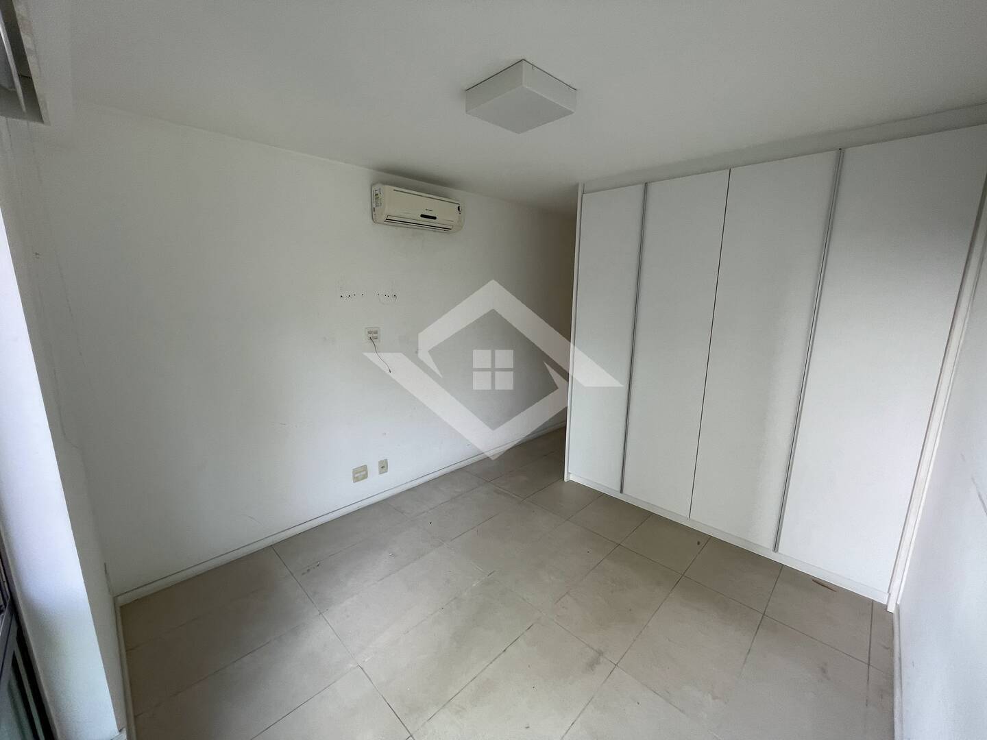 Apartamento à venda com 4 quartos, 275m² - Foto 12